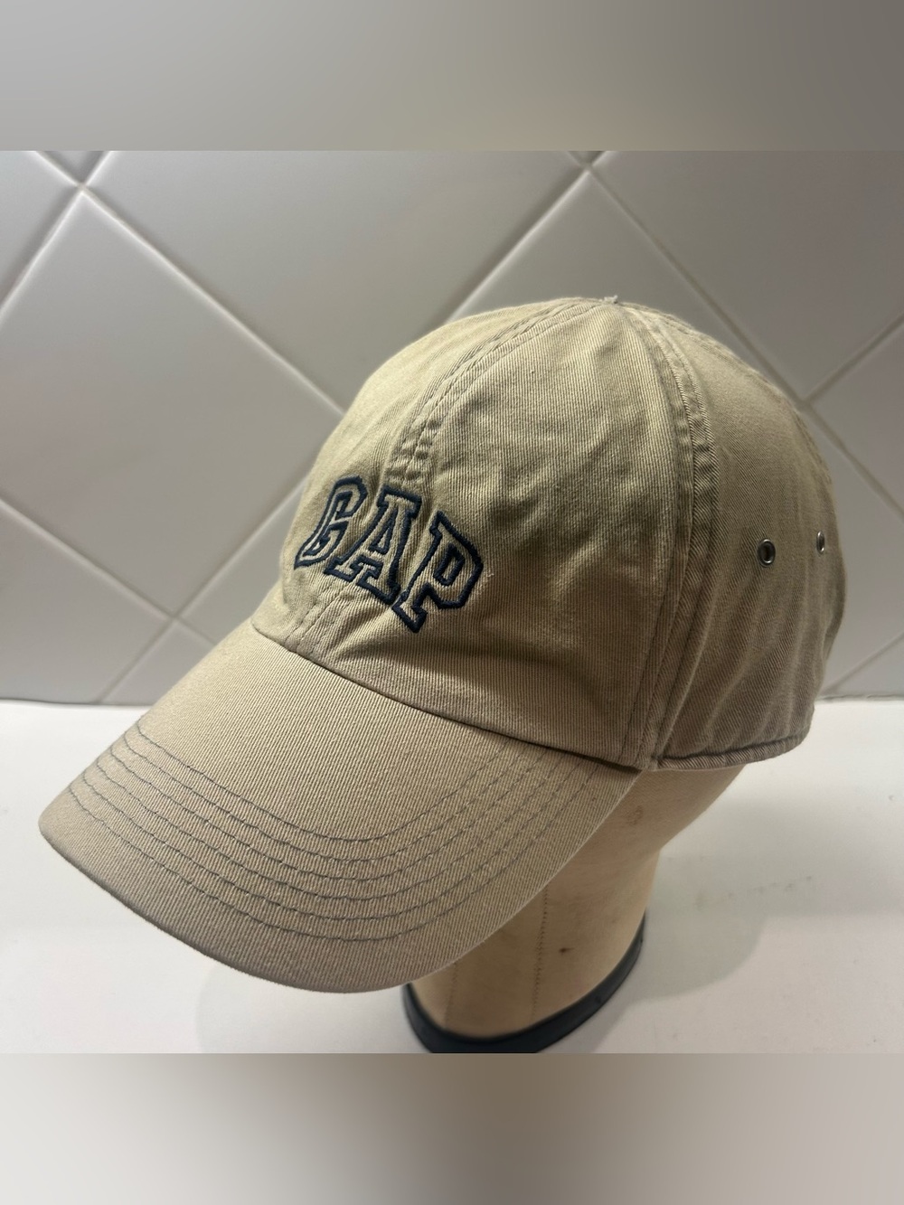 Vintage Y2K Gap Strapback Baseball Hat Cap Logo S/M Embroidered